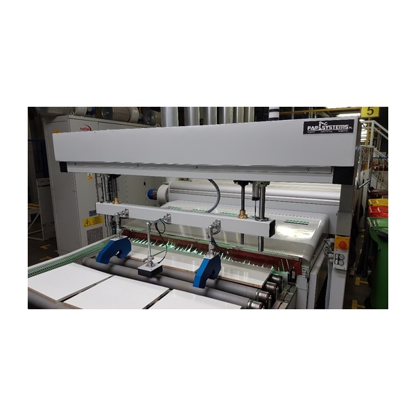 Surface inspection and gloss measurement